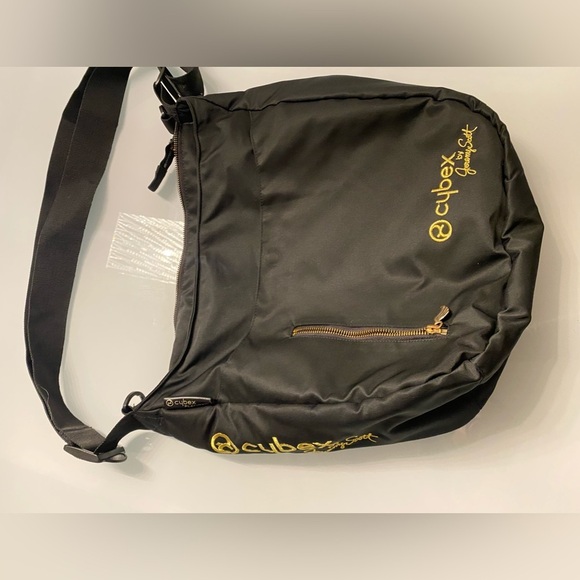 Cybex Priam changing bag by Jeremy Scott - Picture 5 of 8